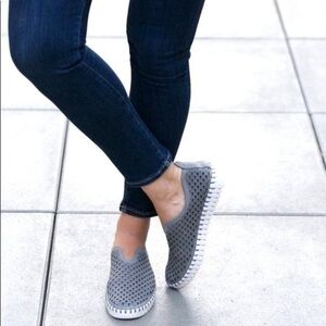Ilse Jacobsen Tulip 139 Leather Suede Perforated Sneakers Flats Navy Blue 8.5-9